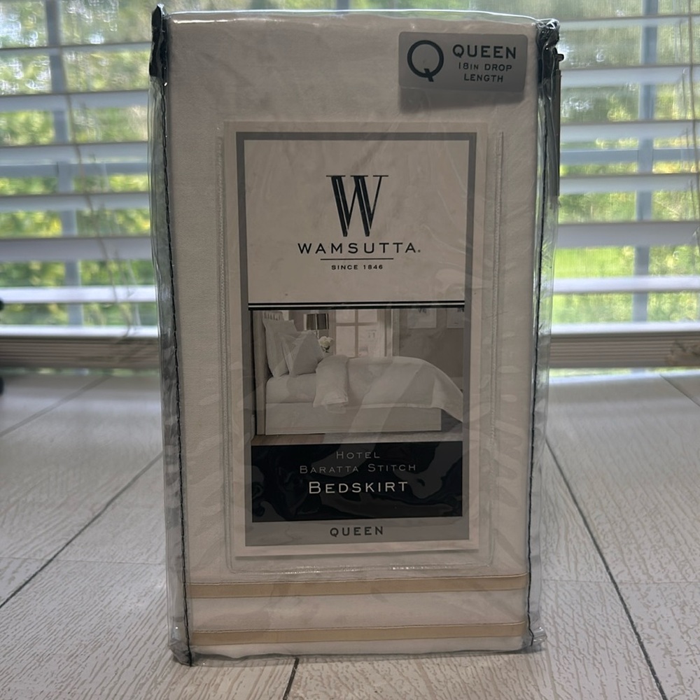 NWT 18” Drop Queen Wamsutta Bedskirt